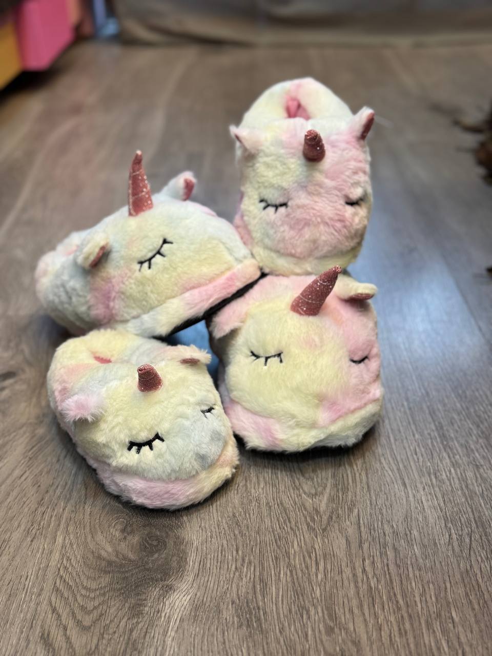 Unicorn Slippers ā Step into a Magical World! š¦āØ